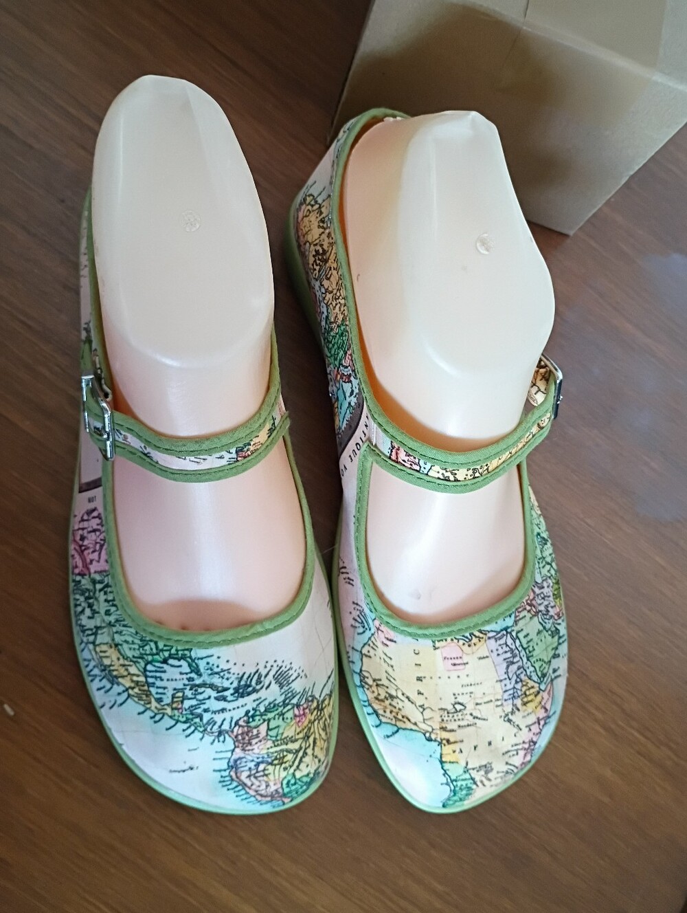 Map-Print Mary Jane Flats in Green Trim Chocolaticas